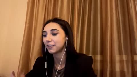 Lina online show from 09-22-25, 10:12