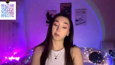 Lina online show from 04-09-26, 10:26