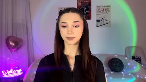Lina online show from 05-21-26, 10:17