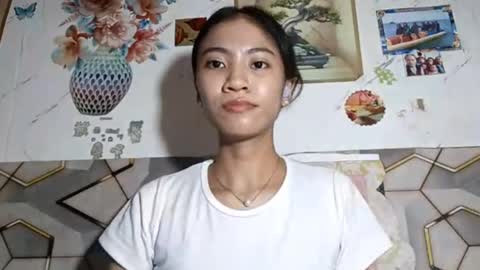 Snapshot of lililaban chatting on 05-27-26, 03:31 Evelyn online show from 05-27-26, 03:31