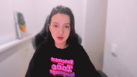 Snapshot of lililaluna chatting on 01-30-25, 12:37             ...  online show from 01-30-25, 12:37