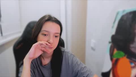 Snapshot of lililaluna chatting on 03-07-25, 04:22             ...  online show from 03-07-25, 04:22