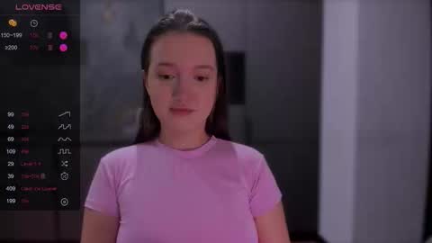 Snapshot of lililaluna chatting on 10-17-25, 05:37             ...  online show from 10-17-25, 05:37