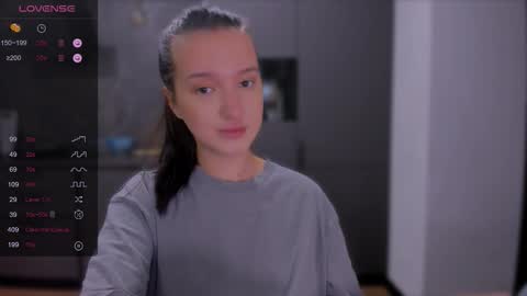 Snapshot of lililaluna chatting on 10-28-25, 06:54             ...  online show from 10-28-25, 06:54