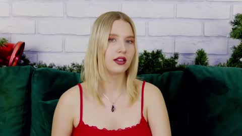 LiliLinn online show from 01-13-25, 10:25