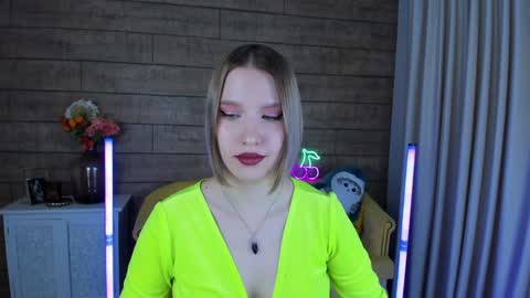 LiliLinn online show from 01-28-25, 11:06