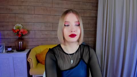 LiliLinn online show from 02-04-25, 11:38