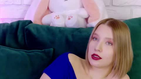 LiliLinn online show from 03-07-25, 10:02