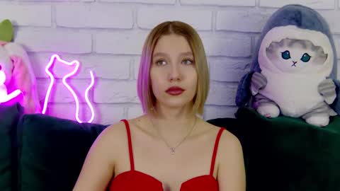 LiliLinn online show from 03-12-25, 05:02