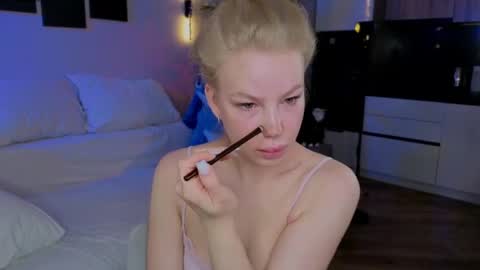 lililok101 online show from 05-13-26, 01:36