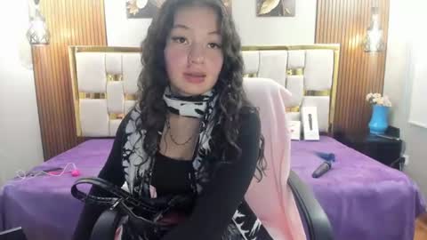 Snapshot of lilimini032 chatting on 07-18-26, 06:45 lilimini online show from 07-18-26, 06:45