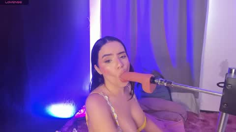 Snapshot of lilirouse chatting on 04-25-26, 01:41 lilirouse online show from 04-25-26, 01:41