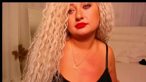 Lilit online show from 09-19-25, 05:35