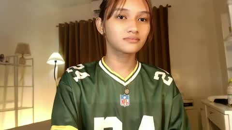 Chloe online show from 03-04-25, 05:42