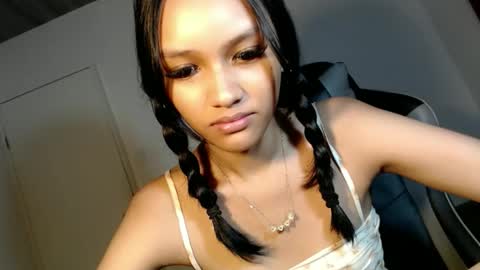 Chloe online show from 02-17-26, 01:51