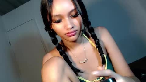 Chloe online show from 02-19-26, 12:45