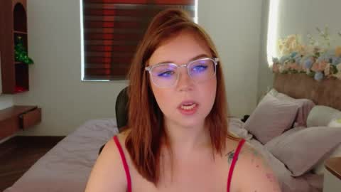 Snapshot of lilith_bonheur chatting on 05-26-26, 11:23 Lilith Bonheur online show from 05-26-26, 11:23