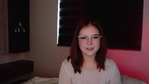 Snapshot of lilith_bonheur chatting on 06-13-26, 11:02 Lilith Bonheur online show from 06-13-26, 11:02