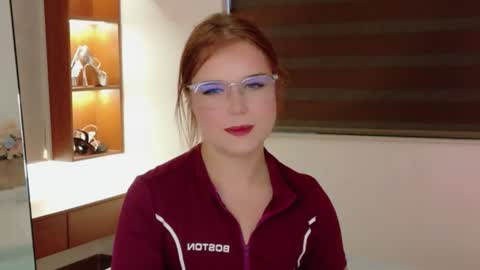 Snapshot of lilith_bonheur chatting on 07-31-26, 10:31 Lilith Bonheur online show from 07-31-26, 10:31