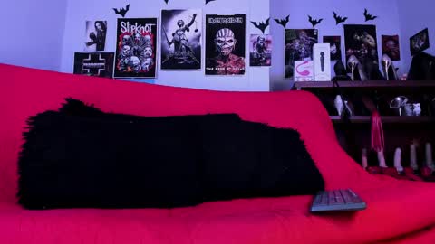 Snapshot of lilith_deveraux_ chatting on 06-05-26, 06:02 MISTRESS LILITH online show from 06-05-26, 06:02