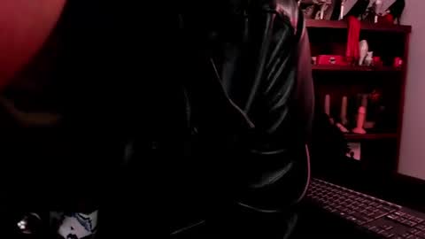 Snapshot of lilith_deveraux_ chatting on 06-11-26, 04:49 MISTRESS LILITH online show from 06-11-26, 04:49