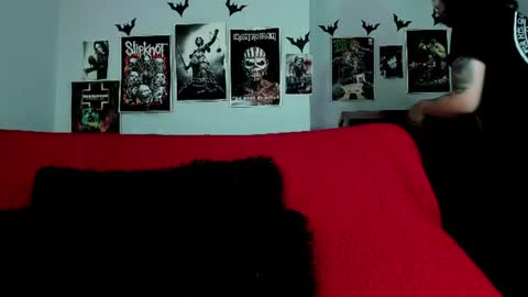 Snapshot of lilith_deveraux_ chatting on 06-12-26, 04:39 MISTRESS LILITH online show from 06-12-26, 04:39