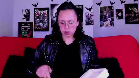 Snapshot of lilith_deveraux_ chatting on 06-13-26, 03:21 MISTRESS LILITH online show from 06-13-26, 03:21