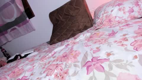 Lili online show from 11-05-25, 02:55