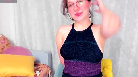 Snapshot of lilith_lutherlow chatting on 10-05-25, 05:55 lilith online show from 10-05-25, 05:55