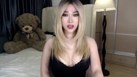 QUEEN LILITH BORBON online show from 01-07-25, 08:56