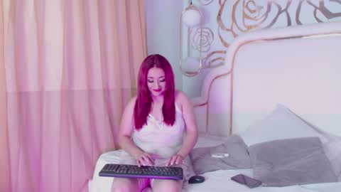 Snapshot of lilith_noirf chatting on 02-18-25, 04:48 LILITH online show from 02-18-25, 04:48