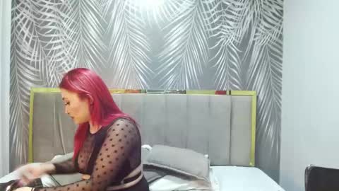 Snapshot of lilith_noirf chatting on 03-12-25, 04:19 LILITH online show from 03-12-25, 04:19