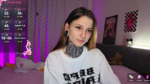 Snapshot of lilith_poison chatting on 10-11-25, 06:06 lilith_poison online show from 10-11-25, 06:06