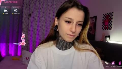 Snapshot of lilith_poison chatting on 10-12-25, 06:07 lilith_poison online show from 10-12-25, 06:07