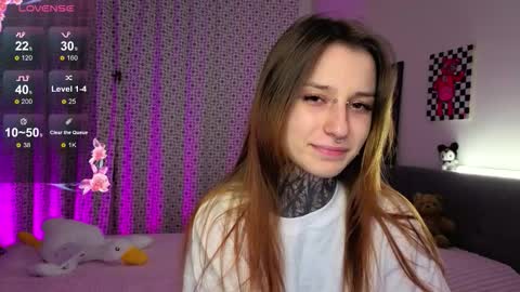 Snapshot of lilith_poison chatting on 10-19-25, 06:08 lilith_poison online show from 10-19-25, 06:08