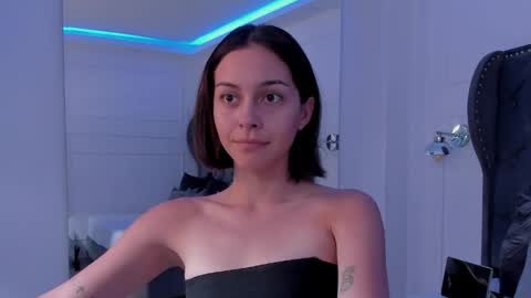 Snapshot of lilith_selene chatting on 05-01-26, 07:18 lilith_selene online show from 05-01-26, 07:18