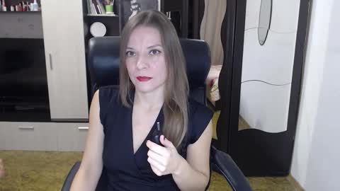 lilith small21 online show from 10-27-25, 09:13