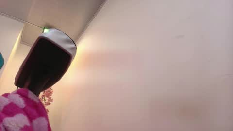 Snapshot of lilith_tayylor chatting on 03-03-26, 03:23 Lilith online show from 03-03-26, 03:23