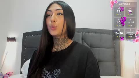 lilith_thompson online show from 10-12-25, 05:06