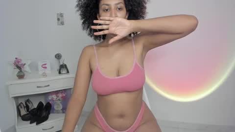 Alejandra  online show from 09-10-25, 04:12