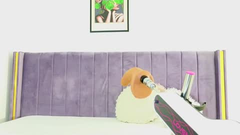Snapshot of lilithcapri777 chatting on 01-06-25, 02:58 Lily online show from 01-06-25, 02:58