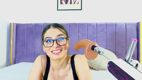 Snapshot of lilithcapri777 chatting on 01-13-25, 02:11 Lily online show from 01-13-25, 02:11