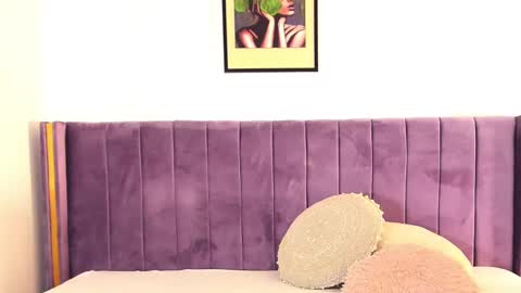 Snapshot of lilithcapri777 chatting on 02-14-25, 03:58 Lily online show from 02-14-25, 03:58