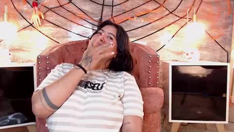 lilithcb_ online show from 10-21-25, 09:59