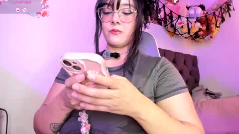 Snapshot of lilithh_kuro chatting on 05-24-26, 07:41 Lilithh Kuro online show from 05-24-26, 07:41