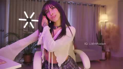 Lili  online show from 06-15-26, 08:44
