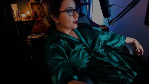 Snapshot of lilithmystic01 chatting on 01-19-25, 09:34 lilithmystic01 online show from 01-19-25, 09:34