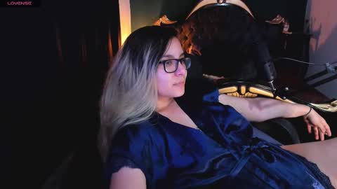 Snapshot of lilithmystic01 chatting on 02-21-25, 12:16 lilithmystic01 online show from 02-21-25, 12:16