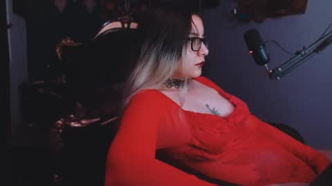 Snapshot of lilithmystic01 chatting on 02-22-25, 10:29 lilithmystic01 online show from 02-22-25, 10:29