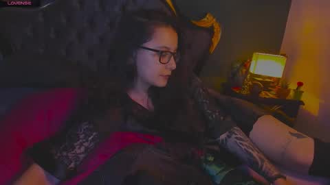 Snapshot of lilithmystic01 chatting on 10-23-25, 01:54 lilithmystic01 online show from 10-23-25, 01:54